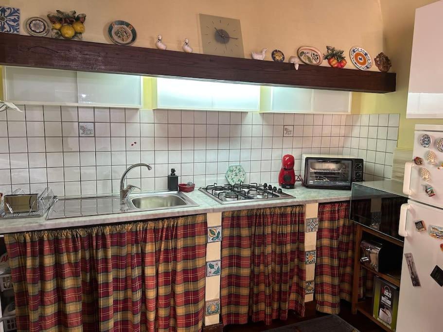 Appartamento A Casa Di Bert - Catania Luaran gambar